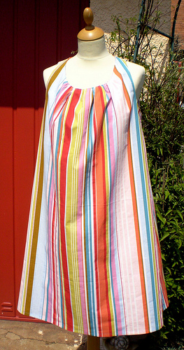 Handmade summer-dress made of cotton from Canvasco.